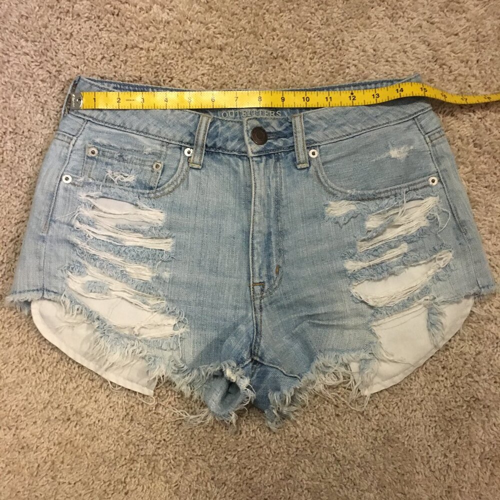American Eagle Hilda Distressed Denim Shorts Size 6 Faded Blue - Picture 12 of 15
